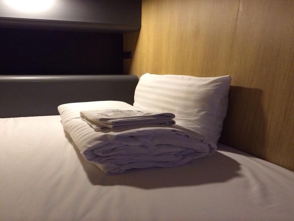 Mybed Ratchada Banguecoque Exterior foto